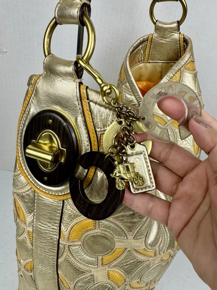 Vintage Coach Kristin Gold Metallic Leather Hobo Cut Out Logo Large Shoulder Bag - Image 3 of 4