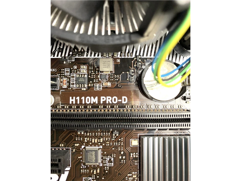 Placa Base MSI H110M PRO-D DDR4 mATX LGA1151 Incl. Refrigerador/Placa De Ranura - Imagen 3 de 4