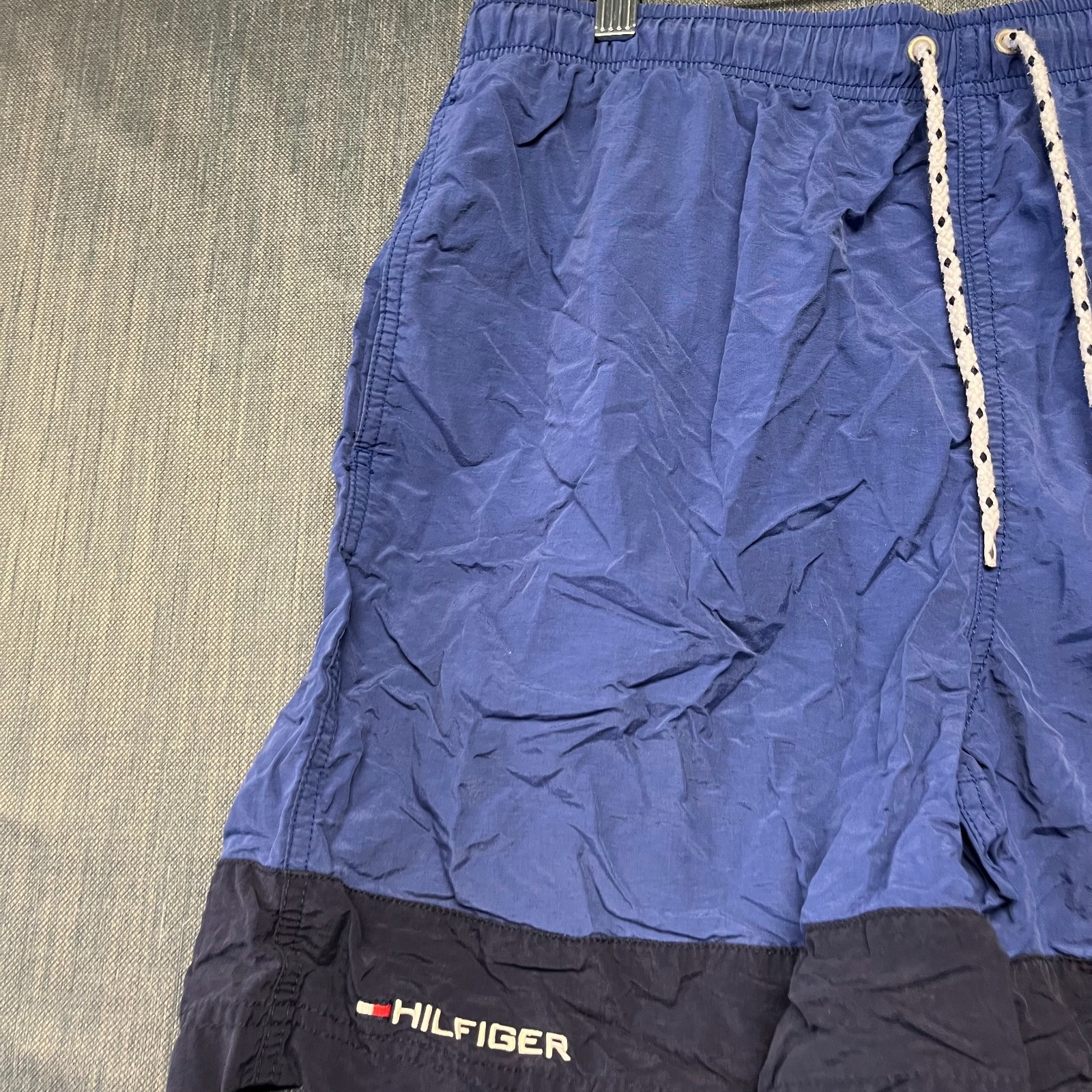 Tommy Hilfiger Men's Swim Trunks Size M Blue Colorblock Drawstring Board Shorts thumbnail 2