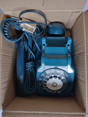 Téléphone vintage à cadran ivoire 1982 - Le Grenier de Lisette
