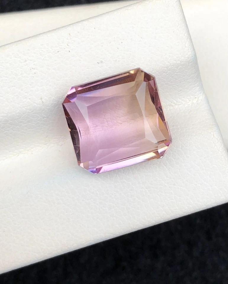 Piedras preciosas sueltas de forma cuadrada bicolor ametrino natural de Brasil Foto 4 de 4