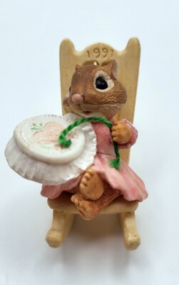 Vtg Christmas Ornament Hallmark Keepsake Loving Stitches Chipmunk Sewing 1991