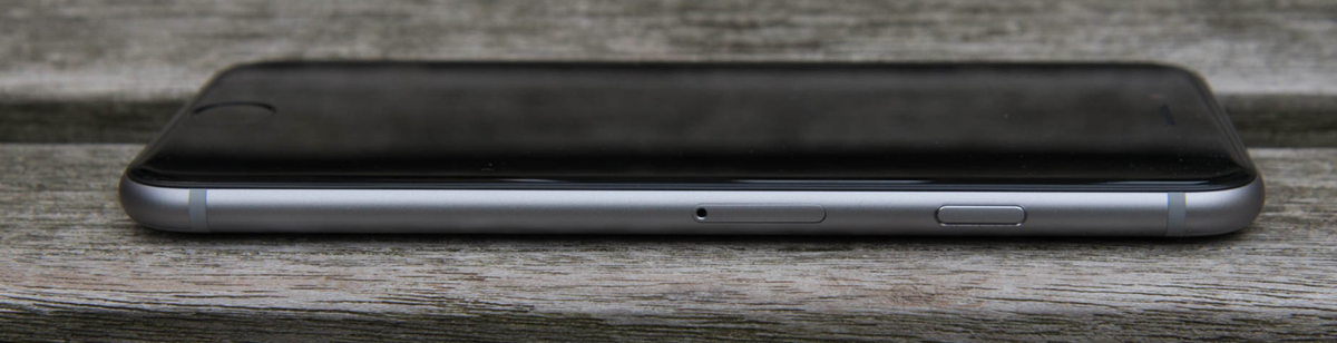 Apple iPhone 6 - 16GB Space Grey SIM Free (Unlocked) Very Good