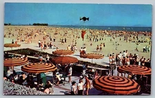St Clair Metropolitan Beach c1940 Unposted Vintage Postcard