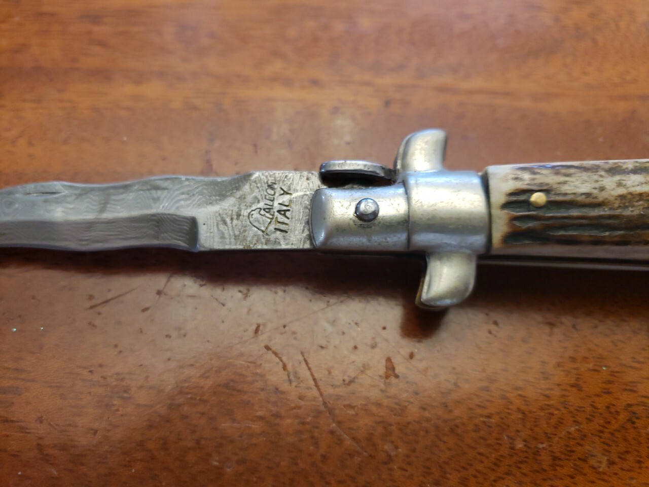 Vintage Falcon Italy Manual opening Italian Folding Knife Kriss Blade