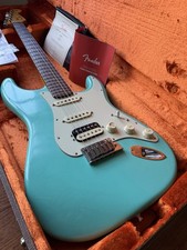 2025 Fender American Ultra Luxe Stratocaster Vintage 60s HSS - Sea Foam Green