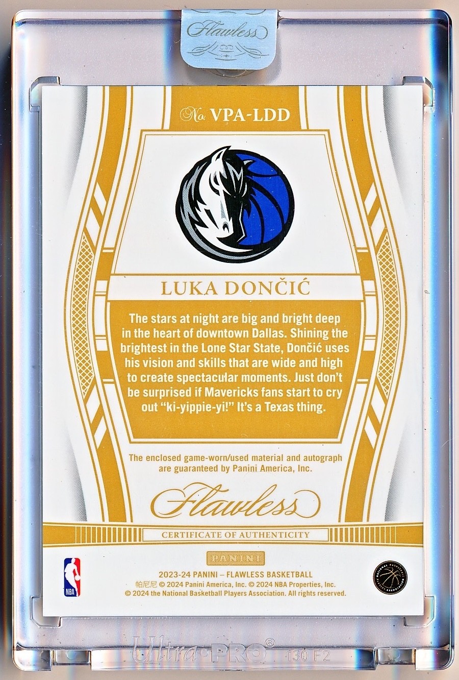 2023-24 Flawless Luka Doncic Vertical Patch Autographs Auto #VPA-LDD (18/25) view 2
