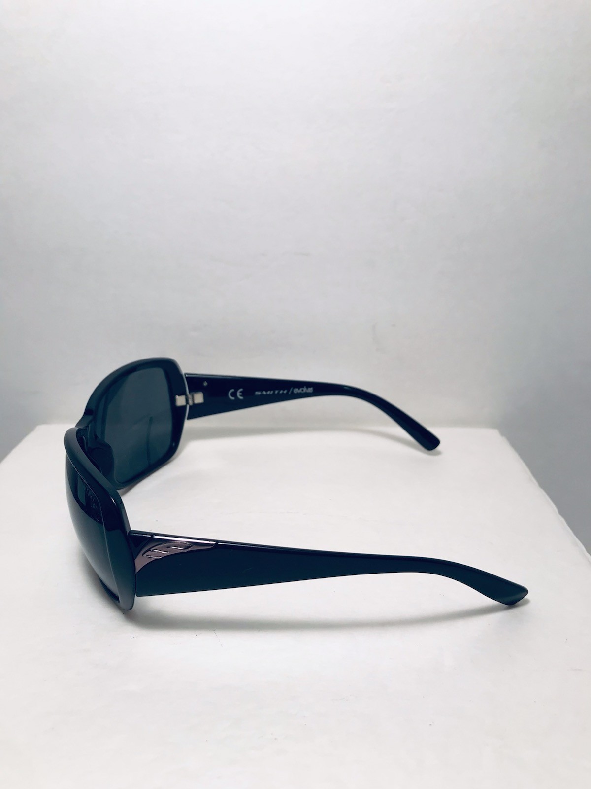 EUC SMITH OPTICS EVOLVE HEMLINE BLACK Women's Sun… - image 4