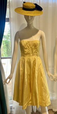 tight short yellow dress Yellow Tight Short Homecoming Dress with Appliques