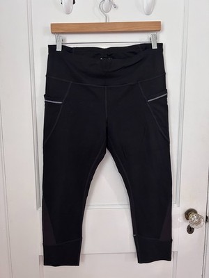 Athleta Women's Leggings Size Large 3/4 Length RN 54023 Black pockets zip GREAT
