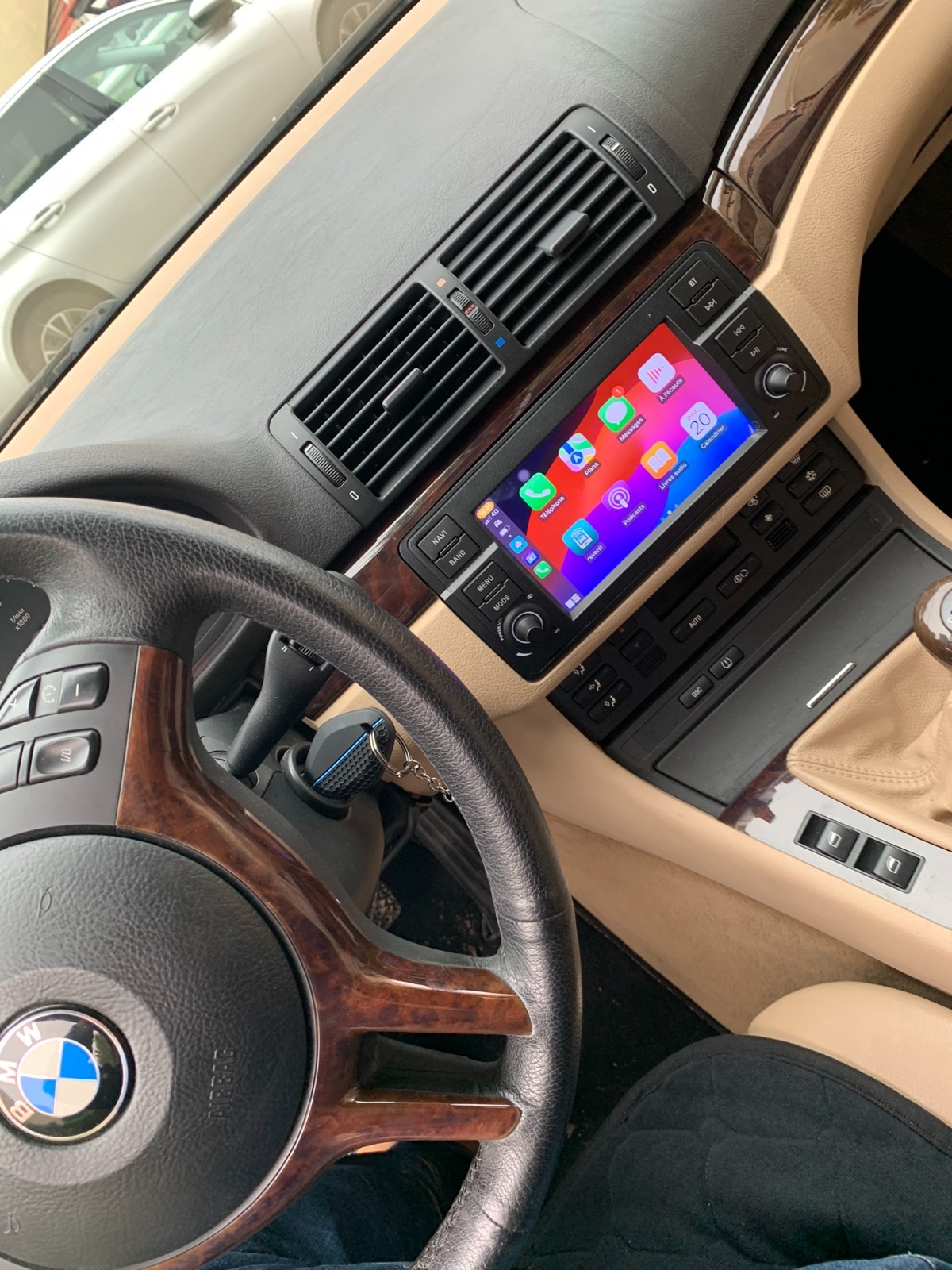 Écran Android Auto et Carplay BMW Série 3 E46 : Solution GPS et Caméra Anti-Choc - 3