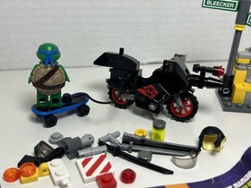 Lego Teenage Mutant Ninja Turtle Karai Bike Escape #79118 (incomplete set)