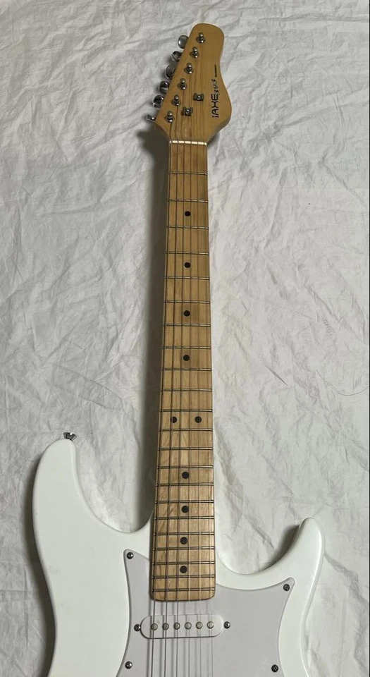 Guitarra Eléctrica Behringer i AXE393 USB Cuello Arce Negro Foto 3 de 4