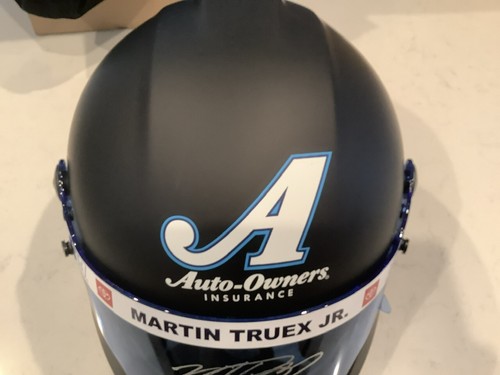 MARTIN TRUEX JR. SIGNED 2019 AUTO OWNERS INSURANCE 500TH START HELMET & CARD - Picture 5 of 13