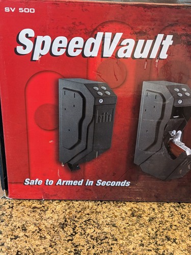 NEW GunVault SpeedVault SV500 Pistol Handgun Safe Keyed/Digital Keypad OPEN BOX - Picture 12 of 17