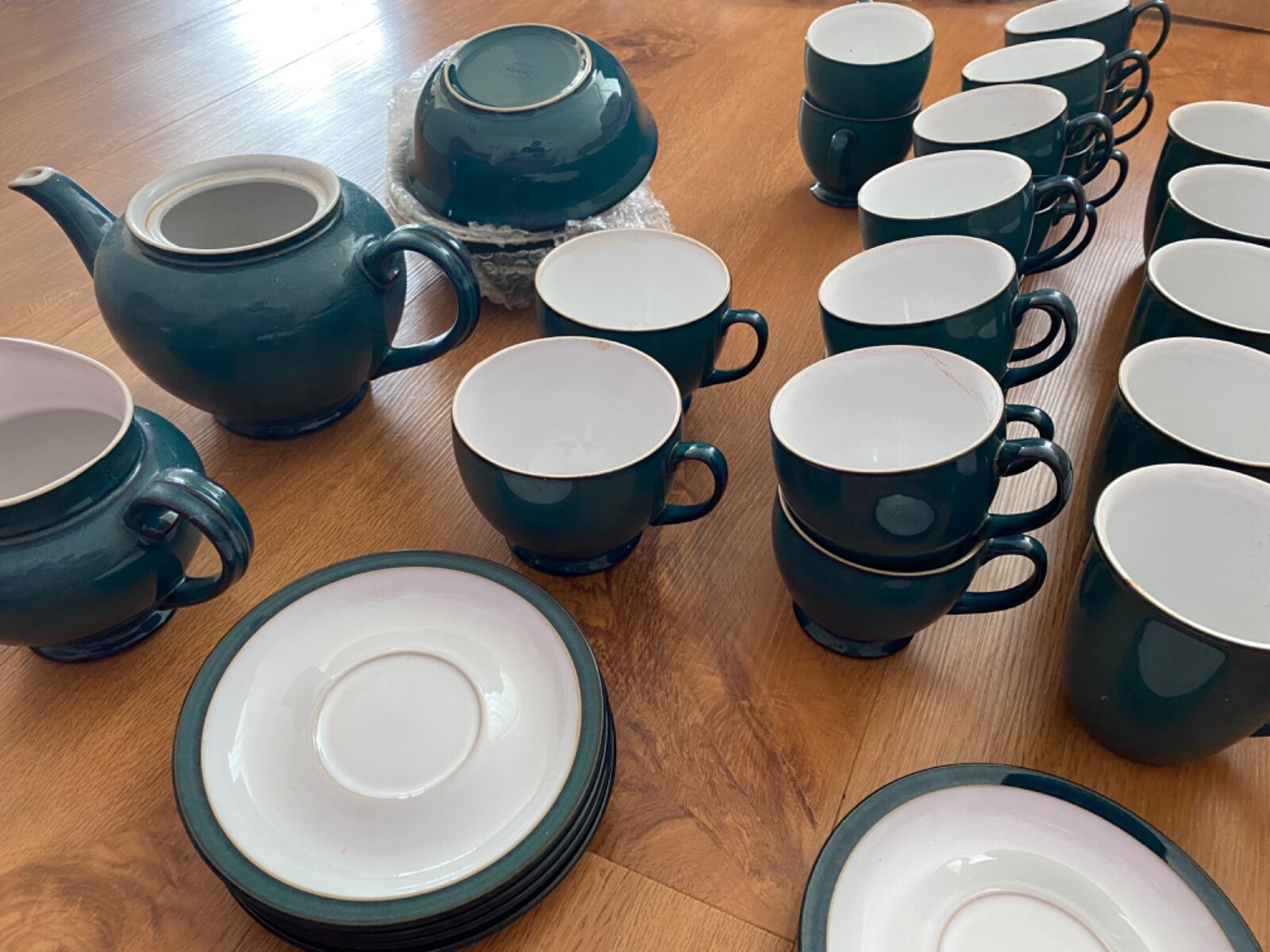 Denby dinner set dark green 54 piece dinner & tea set in perfect