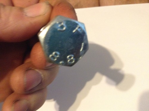 R3011297 - A New Metric Bolt For A New Idea 4210, 4217, 4227, 4240 Hay Tedders - Bild 2 von 2