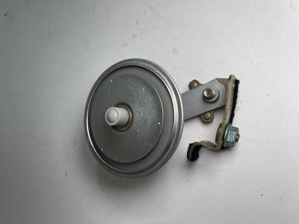 MK4 2002 Volkswagen Passat bocina OEM 3B9 951 167 A Foto 2 de 4