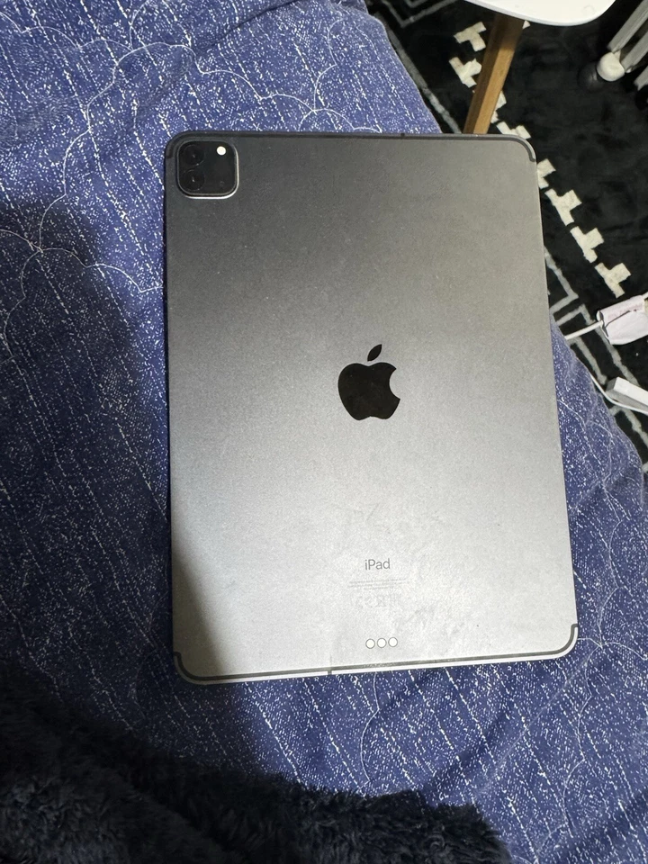 Apple iPad Pro 11-inch (2nd generation) · 256GB · Cellular, photo 2 of 3