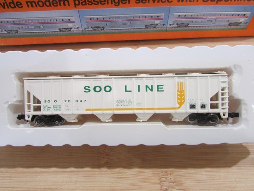 Lote de tolva cubierta Soo Line escala N vintage PS-2 52' #6077 | Zustand: Used
