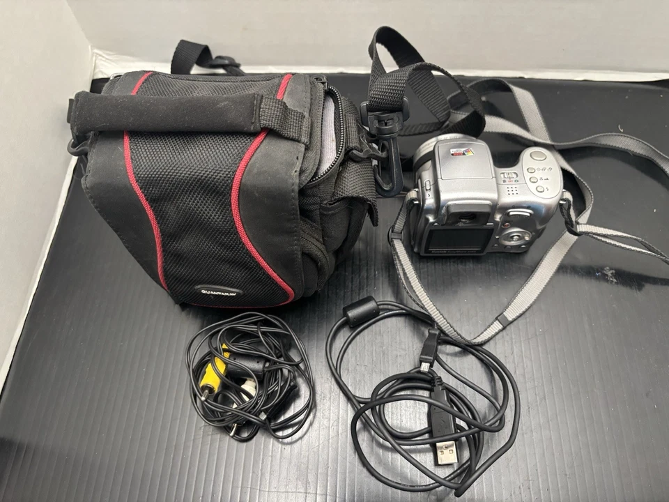 Kodak EasyShare 2740 Digital Camera 5.0 MP 10X Optical Zoom Lens Tested - Image 2 of 4