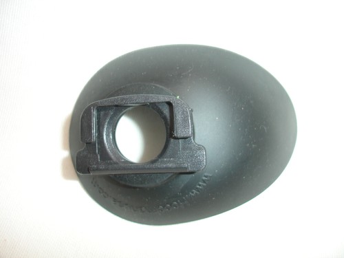 Hoodman HoodEYE Eyecup H-EYEN22s for Nikon Square Eyepiece Models (large) - Picture 3 of 6