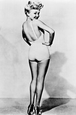 Betty Grable Classic Sexy Leggy Pose 24X18 Poster B&W Betty Grable Classic Sexy Leggy Pose 24X18 Poster B&W
