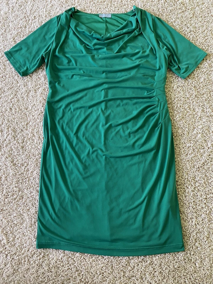 Dresses unlimited  +++ 870047 Kleid in Gr. 46 Grün ++ Polyester - bügelfrei - Bild 1 von 4