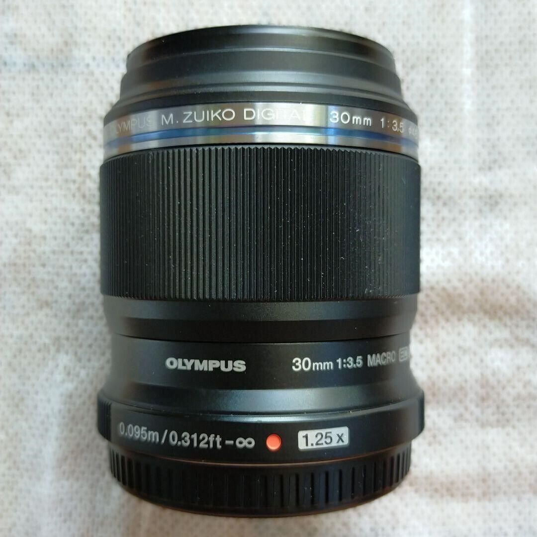 OLYMPUS M.ZUIKO DIGITAL ED 30mm F3.5 Macro Four Thirds 1.25x Zoom