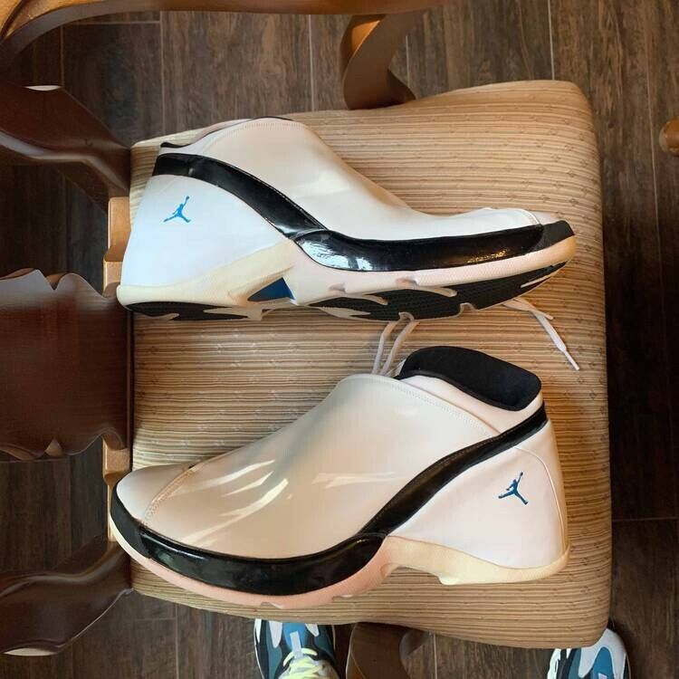 Size 9 *Extemely RARE* Jordan Jumpman Team J White/Black Size 9 *Extemely RARE* Jordan Jumpman Team J White/Black
