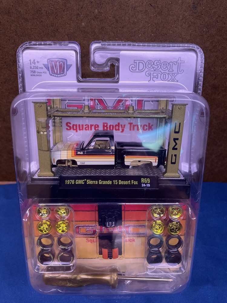 M2 Machines Model Kit CHASE 1976 GMC Sierra Grande 15 Desert Fox R69 Square Body