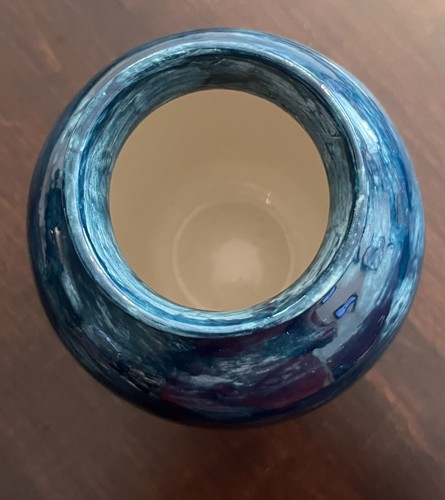 Hand made hand painted signed artisan blue/cobalt/ocean blue vase - Picture 6 of 7