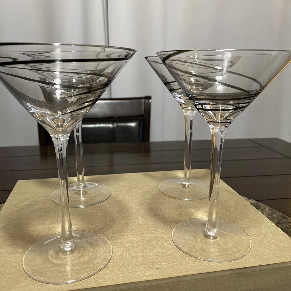 LUIGI BORMIOLI BLACK DOUBLE SPIRAL SWIRL 8oz MARTINI/COSMO GLASSES Set Of 4 - Image 4 of 4