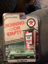 New Sealed 2016 Greenlight  Running on Empty Series 1 "1967 Dodge D-100 Texaco"