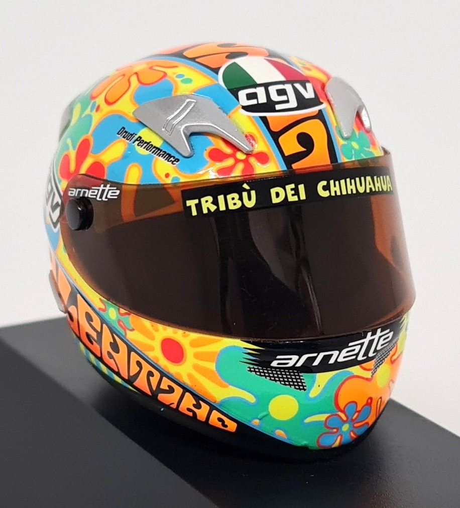 Minichamps 1/8 Valentino Rossi Valencia 2003 AGV Moto GP Crash Helmet + Case