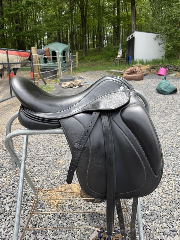 Takt TSD 21 Monoflap Dressage Saddle MW 18” Seat