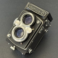 Yashica-D - TLR 120 Film Camera - Yashikor 80mm f/3.5 Lens - Tested WORKS