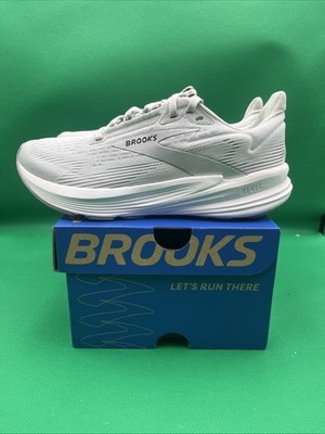 Size 6 - Brooks Revel 8 Oyster Mushroom Alloy W