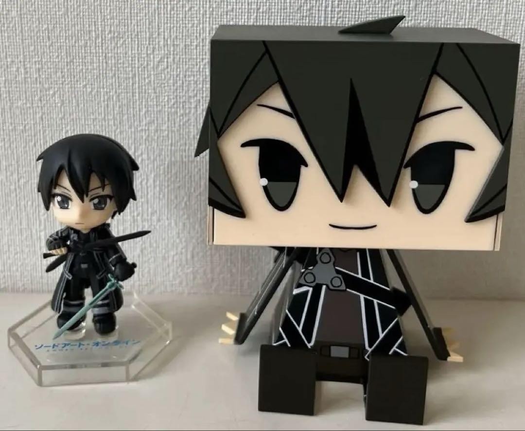 Linda figura de Kirito Kira Sword Art Online coleccionable usada