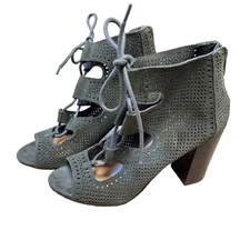 Crown Vintage Eralicia Green Suede Lace Up High Heel, Size 7.5