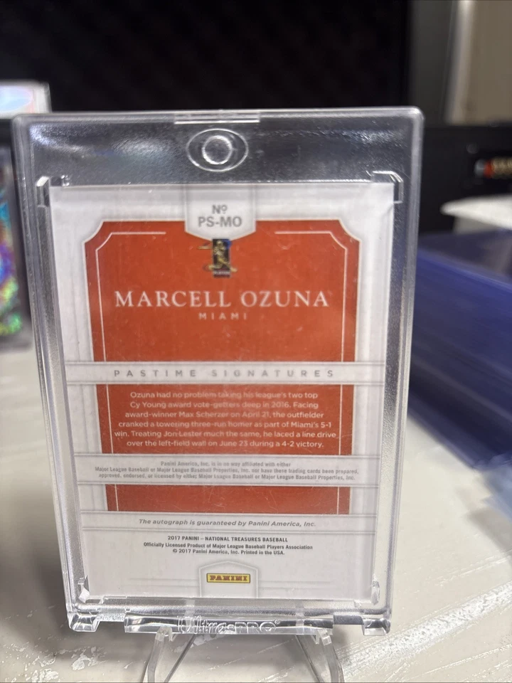 Panini National Treasures 2017 - Pastime Signatures Marcell Ozuna #PS-MO/25 Foto 2 de 2