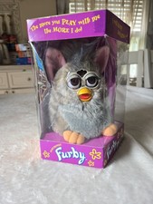 VTG 1998 Tiger Electronics FURBY Gray Grey Wolf 70-800 NIB RARE