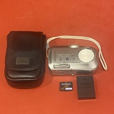 Olympus Camedia C-470 Zoom 4.0MP Compact Digital Camera Silver 16MB XD Card