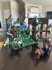 LEGO Castle: Dark Forest Fortress (6079)