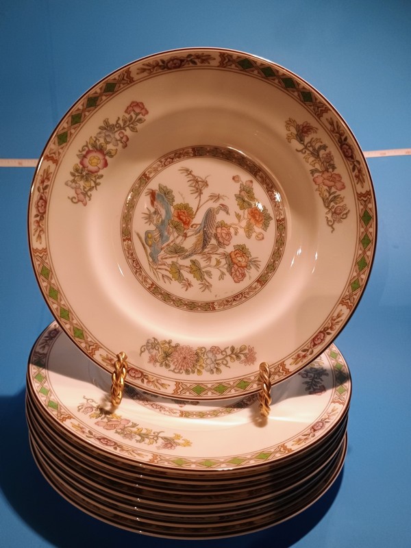Wedgwood Kutani Crane 8" Salad Plates lot (8)
