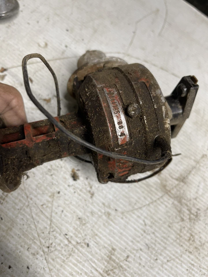 Distribuidor Plymouth Barracuda 273 1965-66 Foto 3 de 4