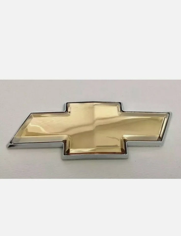 Chevy Impala y Monte Carlo 2006-2016 parrilla delantera o trasera pajarita emblema dorado  Foto 2 de 4