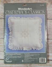 WonderArt Candlewick Classics Hearts and Flowers Pillow Kit 5642 14" x 14" New