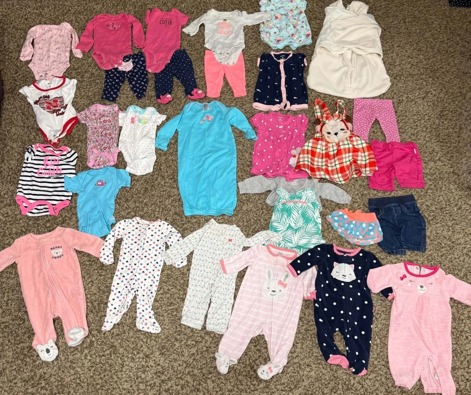 Lot of 31 Pieces Clothing Baby Girl Clothes Sz Newborn Swaddle Pajama PJs