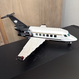 LEGO City Airport VIP Service 60102  